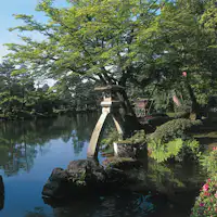 日本三名園 兼六園 徽軫灯籠