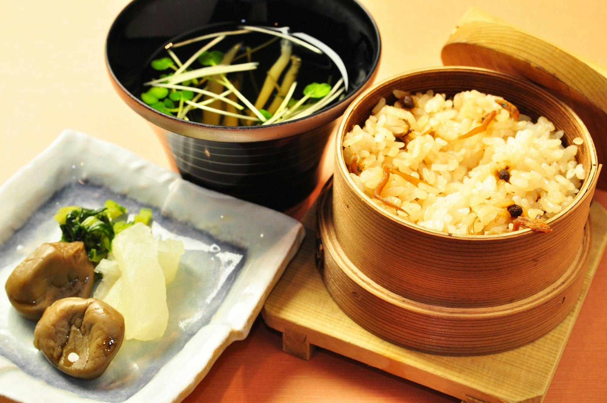 湯元　板屋