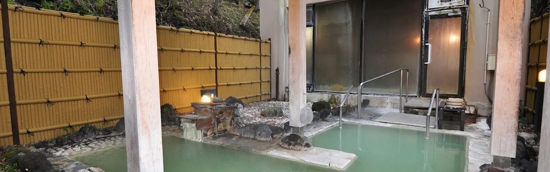 湯元 板屋