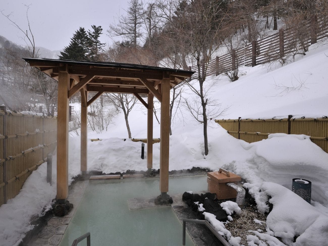 湯元　板屋