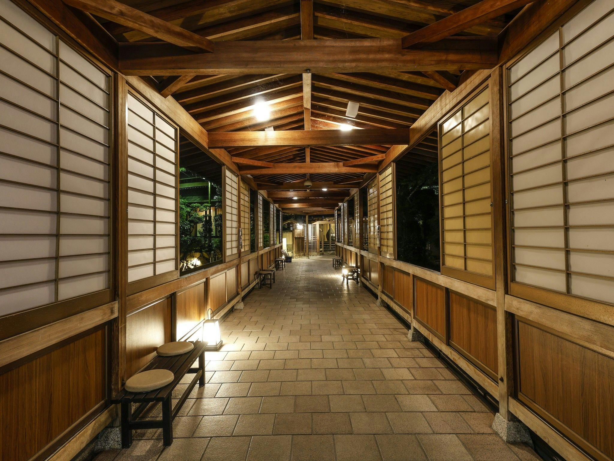 有馬温泉　月光園　游月山荘