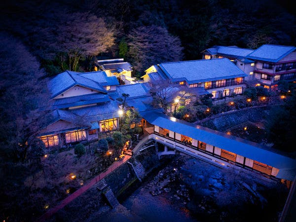 有馬温泉　月光園　游月山荘