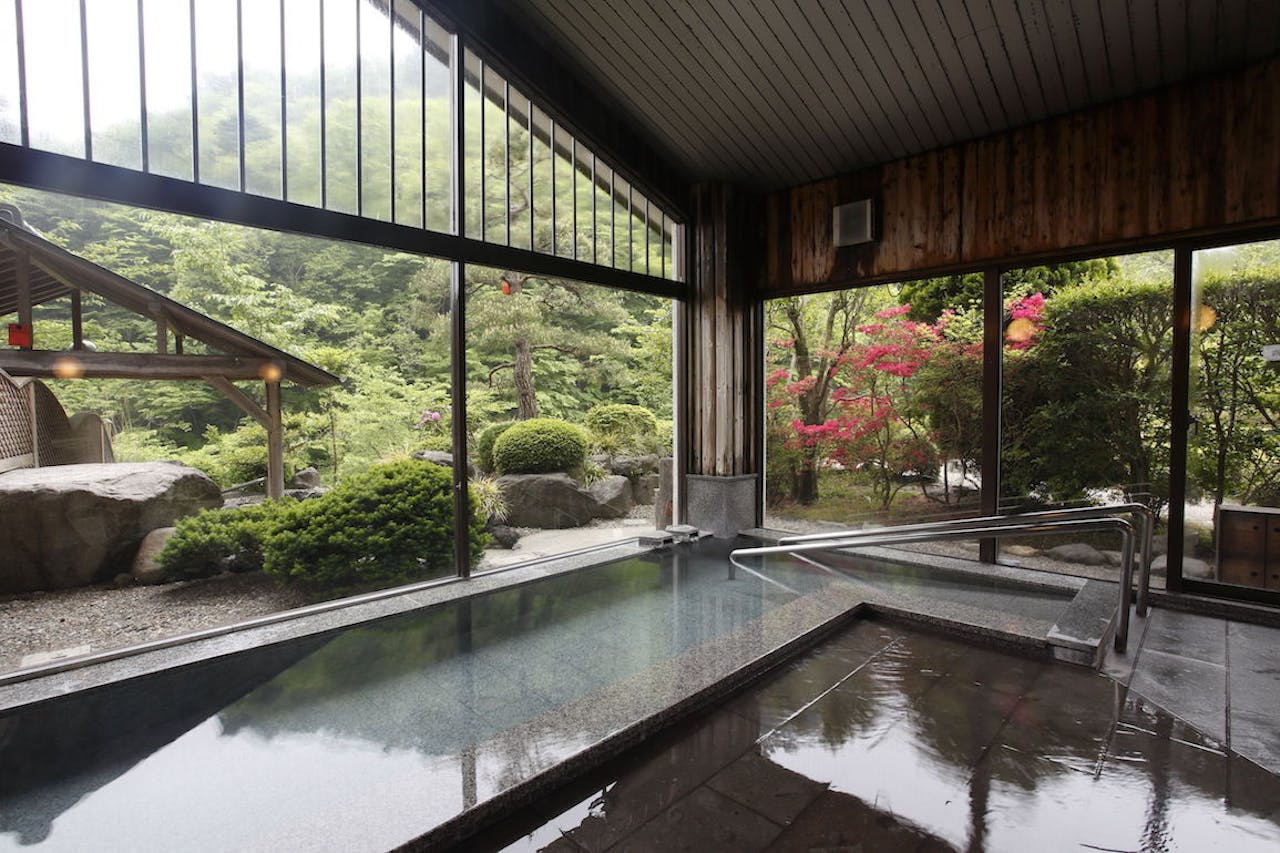 板室温泉大黒屋　保養とアートの宿