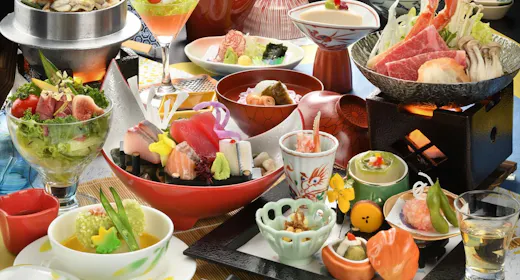 【早割30】最大30,000円OFF!曲水膳 旬味覚を堪能 <最大21時間ステイの特典付き>