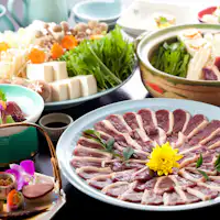 สุกี้ยากี้เป็ดรสชาติกลมกล่อมที่เป็นตัวแทนของฤดูหนาว