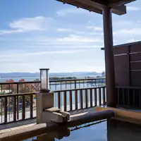 ออนเซ็นกลางแจ้งส่วนตัวพร้อมวิว