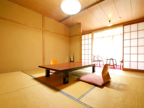 ห้องสไตล์ญี่ปุ่น 8 เสื่อทาทามิ
