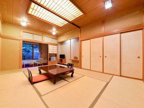 *和室14畳