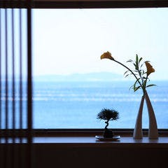 【部屋食】当館人気No.1＜伊勢海老・鯛・ローストビーフ＞新鮮な食材がズラリ！海幸三昧会席
