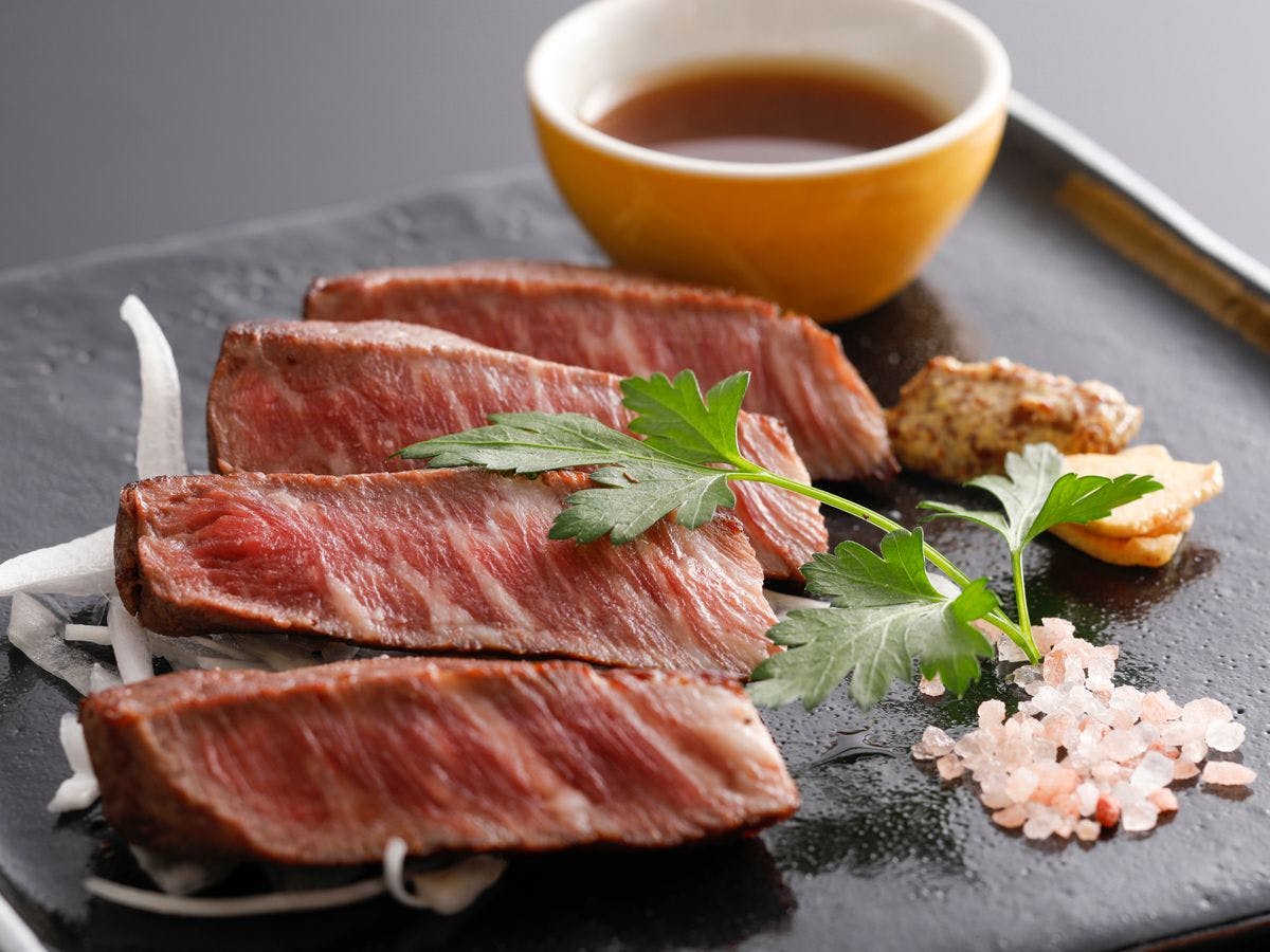 【あなたの大切な方と過ごす】最高級のお料理とおもてなしを楽しむ･･･メインダイニング特別会席「昴」