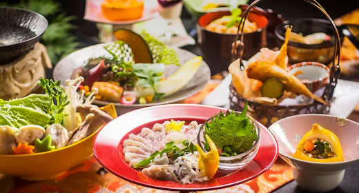 【贅沢 ふぐ会席】グルメの方必見<ふぐ料理3品×A4黒毛和牛>ふぐ刺しに和牛も堪能