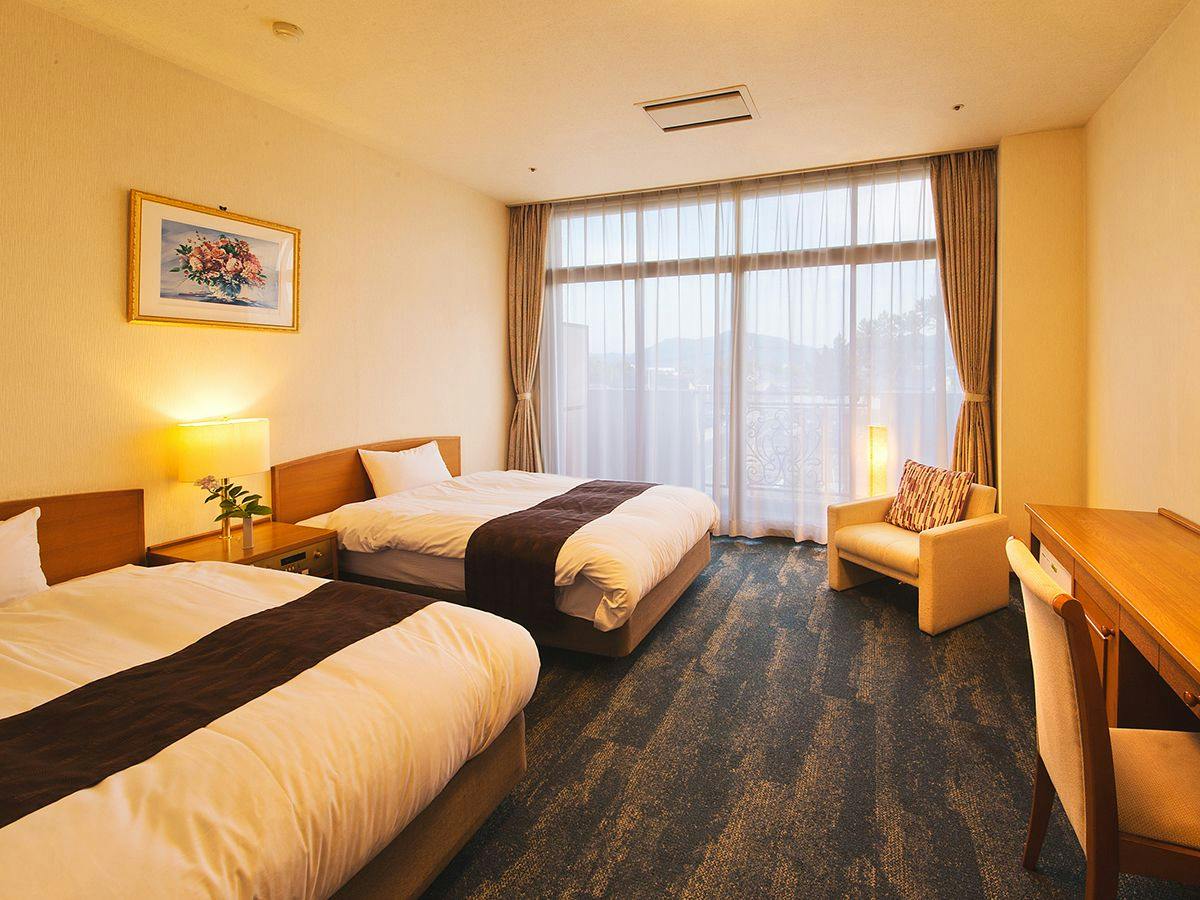 Resort Hotel Mihagi: A Healing Inn by the Sea