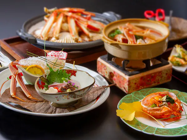 【活蟹づくし×お食事処】お一人様1枚の活松葉がにを使用!色々な食べ方で蟹を堪能「活蟹会席プラン」