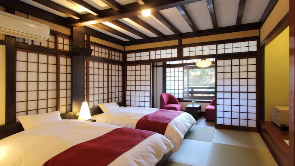Tamatsukuri Onsen Gensen Kakenagashi no Yado Yujin Chiyonoyu