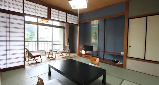 【東館】和室8畳のお部屋です。