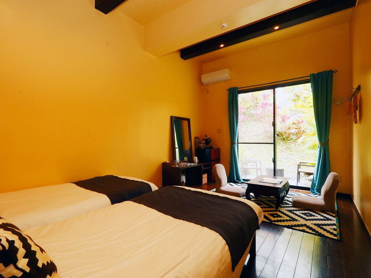 # ซูพีเรีย ทวิน