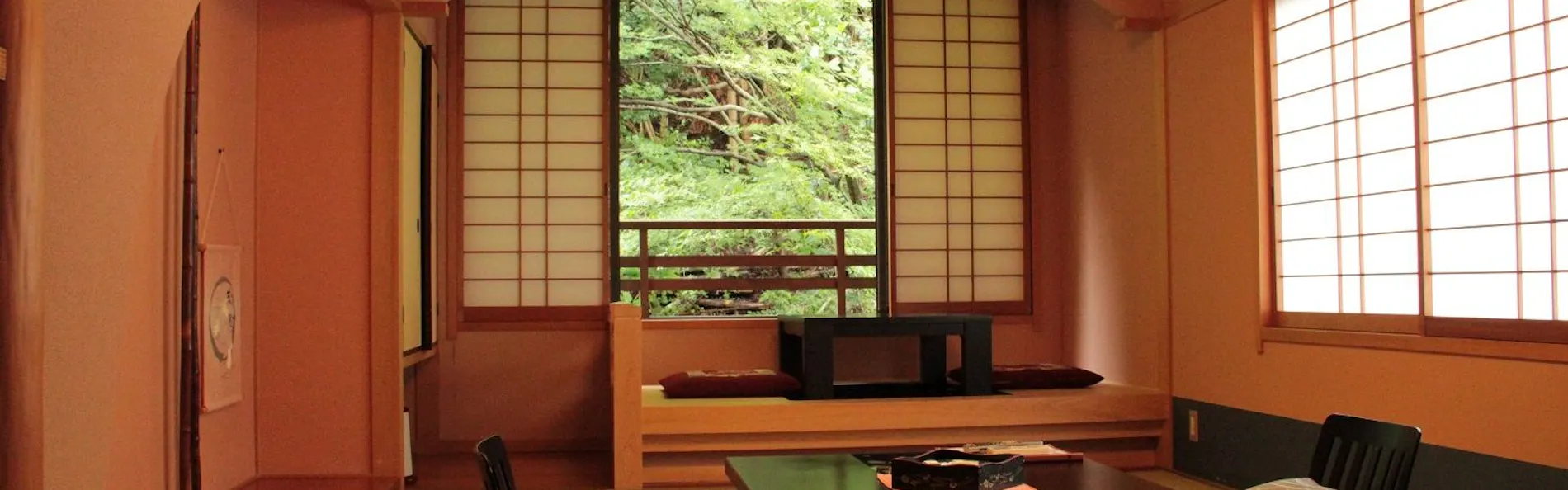 喧噪の隠れ家 月のしずく