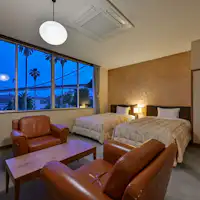 和洋室からの眺め。関門橋を臨む