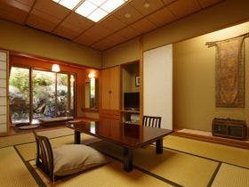 新潟・岩室温泉　自家源泉の宿　富士屋