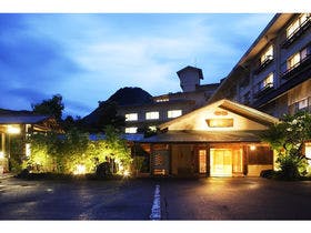 新潟 岩室温泉 自家源泉の宿 富士屋
