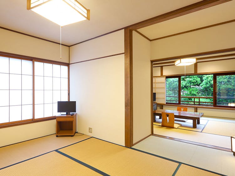【竹の間（禁煙）】二間でゆっくり過ごせるのサムネイル画像