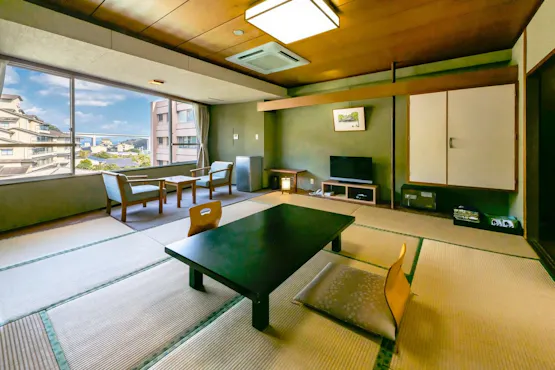 这是一间具有宁静氛围的标准日式客房。