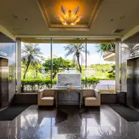 【本館エレベーターホール】