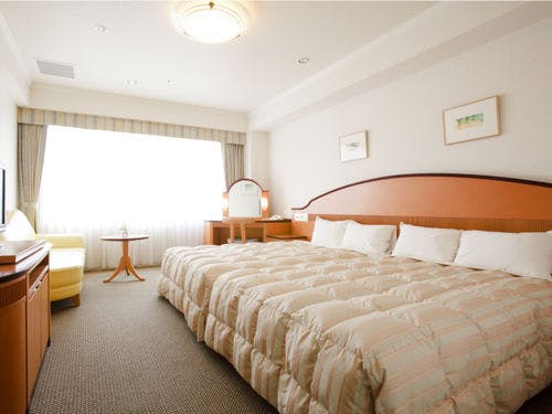 デラックスツイン