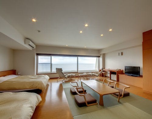オーシャンビュープレミアム和洋室