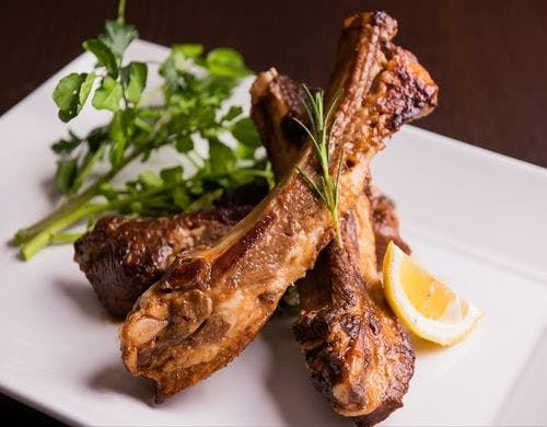 ジューシーに焼き上げた黒豚スペアリブ♪