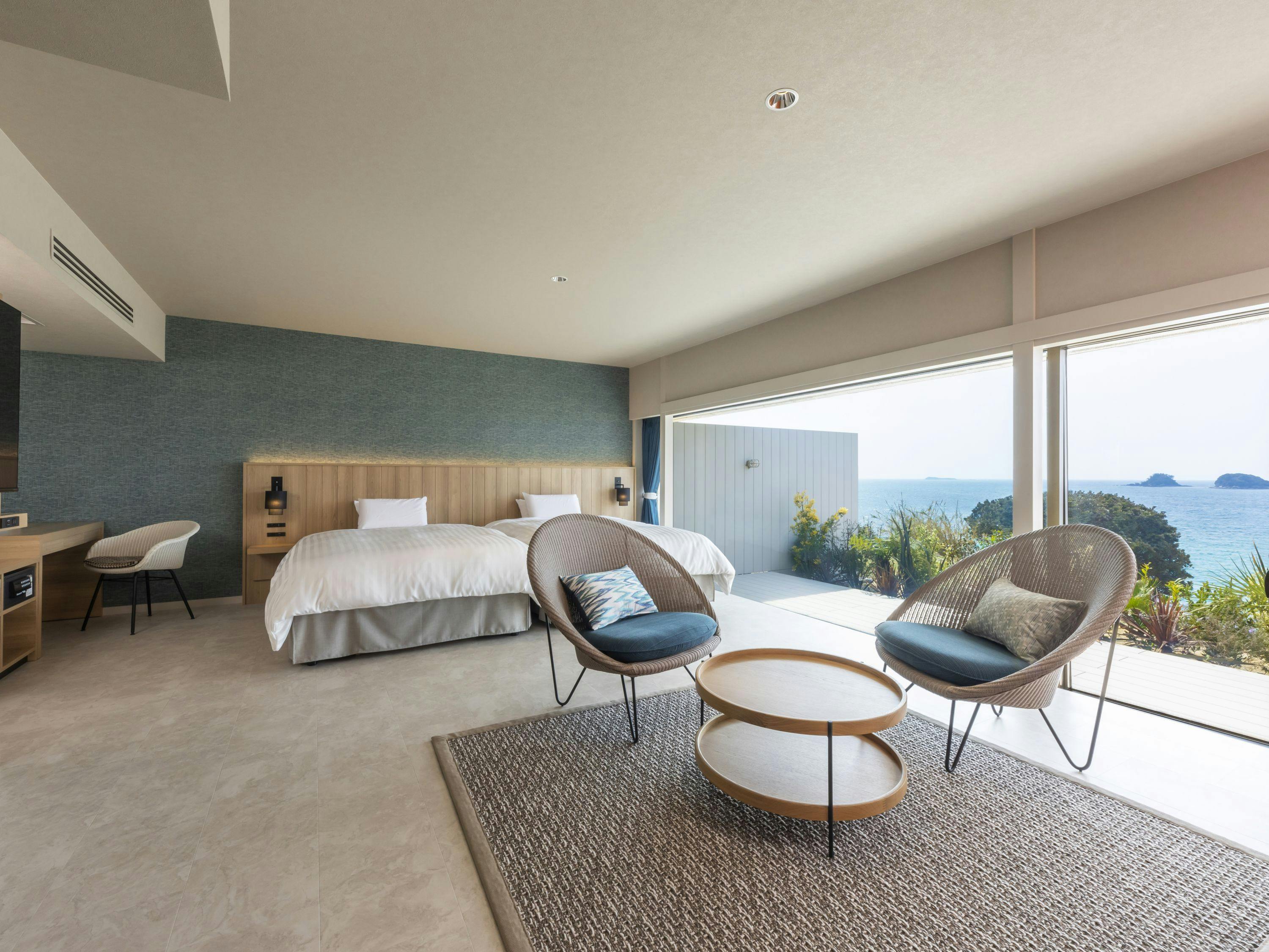 12673631.jpg?auto=compress,