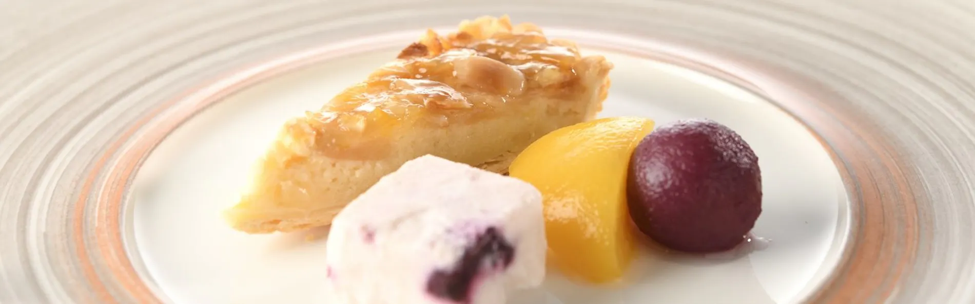 Auberge Suehiro <食の芸術と海の絶景が出逢う宿>