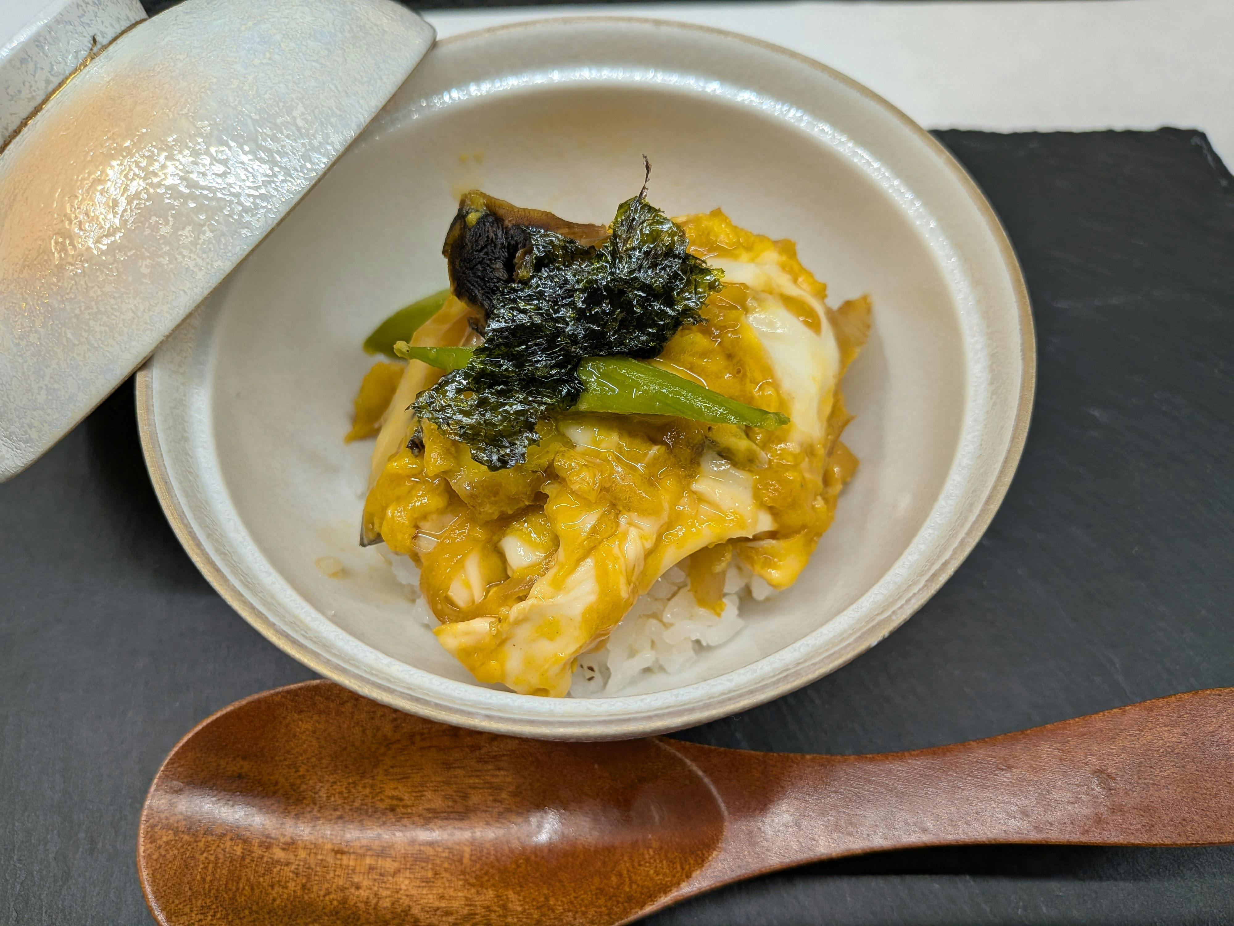 さざえの玉子とじ丼