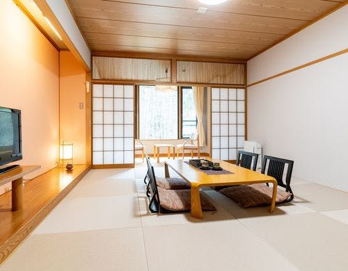 和室10畳（広縁）