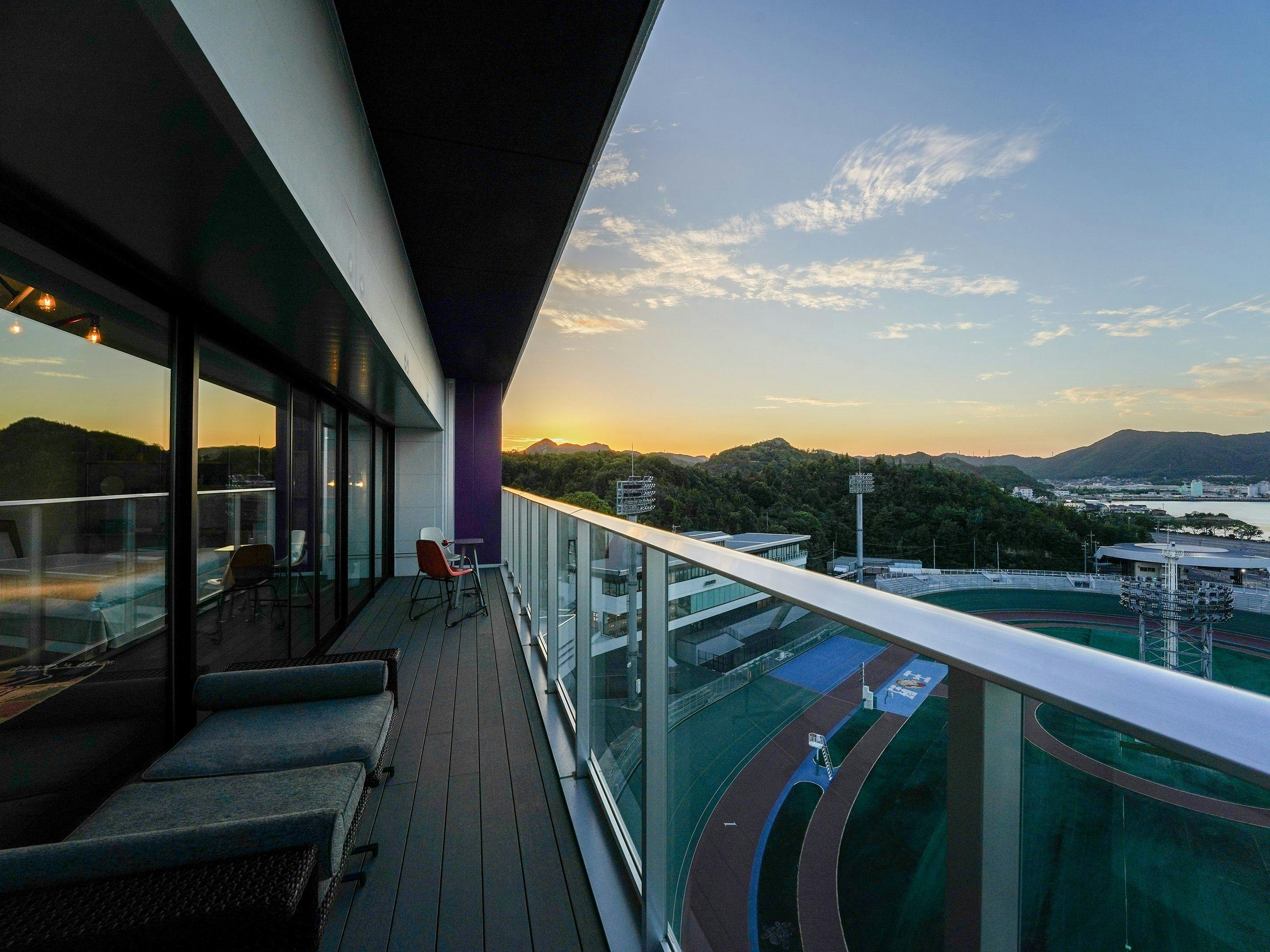 KEIRIN HOTEL 10 by 温故知新