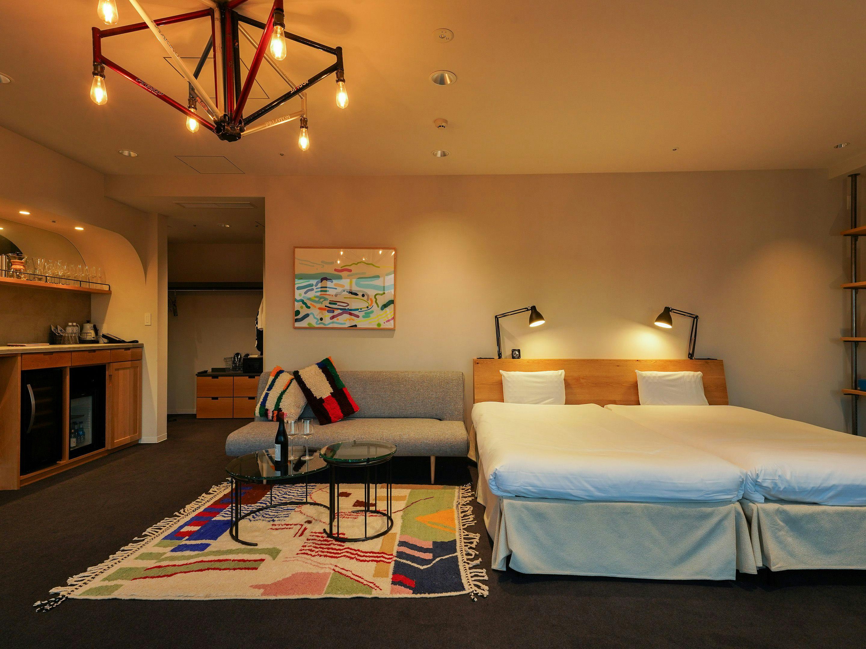 KEIRIN HOTEL 10 by 温故知新