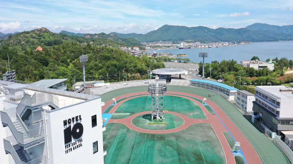 SETOUCHI KEIRIN HOTEL 10 by Onko Chishin