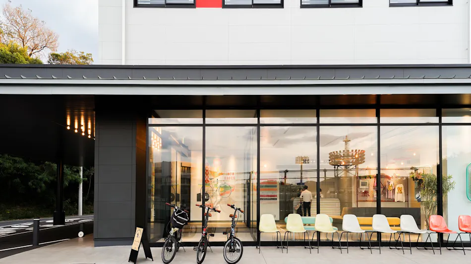 SETOUCHI KEIRIN HOTEL 10 by Onko Chishin