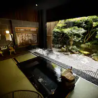 ออนเซ็นกลางแจ้งส่วนตัวพร้อมสวน