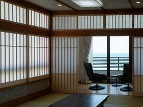 《玄界灘直送》地元の食がうまい！海辺の料理小宿　はつしろ