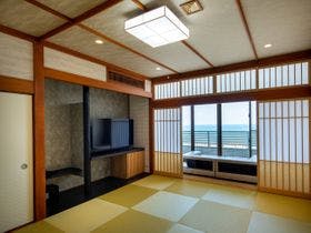 《玄界灘直送》地元の食がうまい！海辺の料理小宿　はつしろ