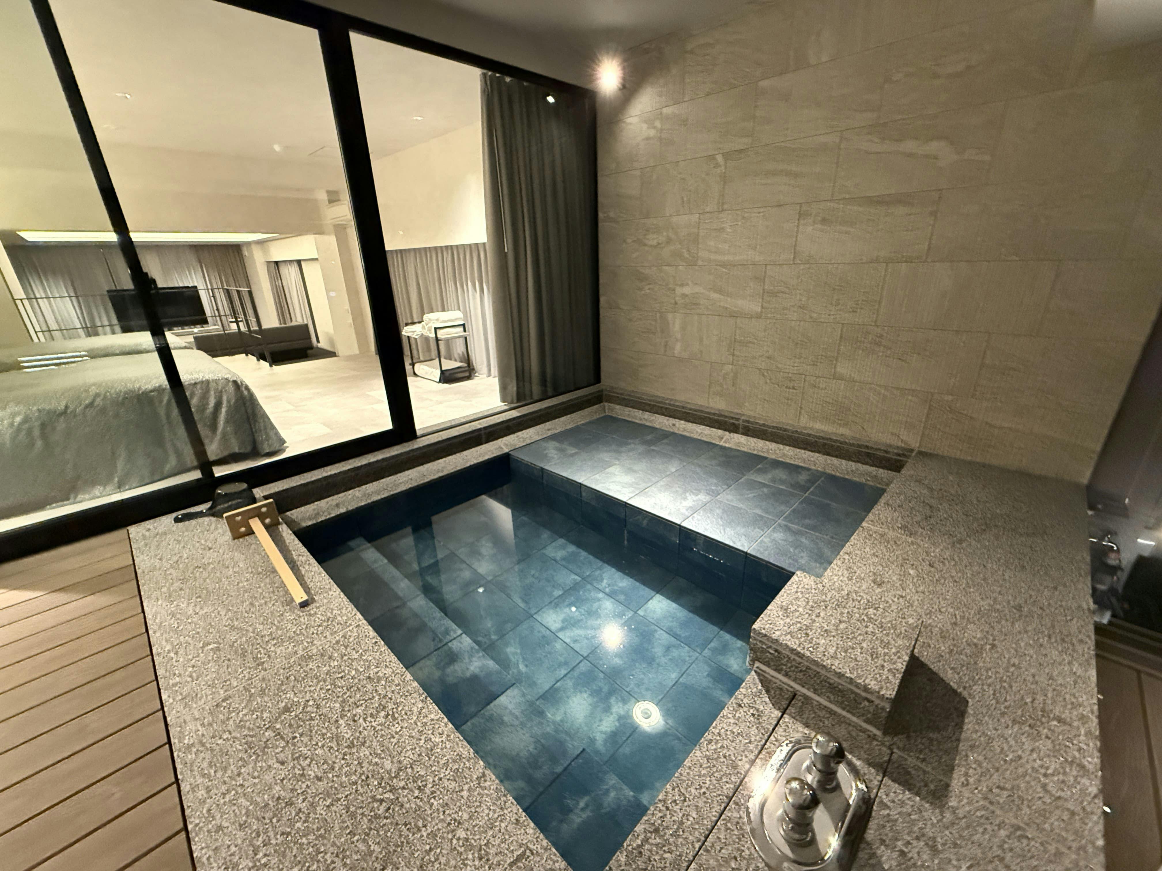 DOG HOTEL SHIRAHAMA/ドッグホテル白浜