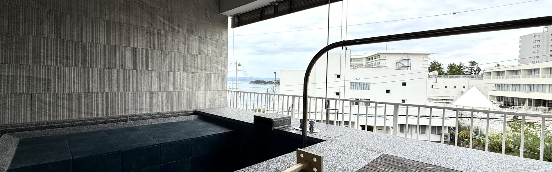 DOG HOTEL SHIRAHAMA/ドッグホテル白浜