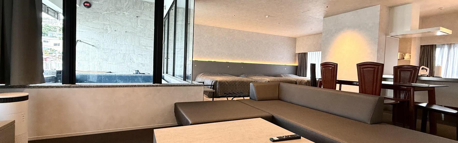 DOG HOTEL SHIRAHAMA/ドッグホテル白浜