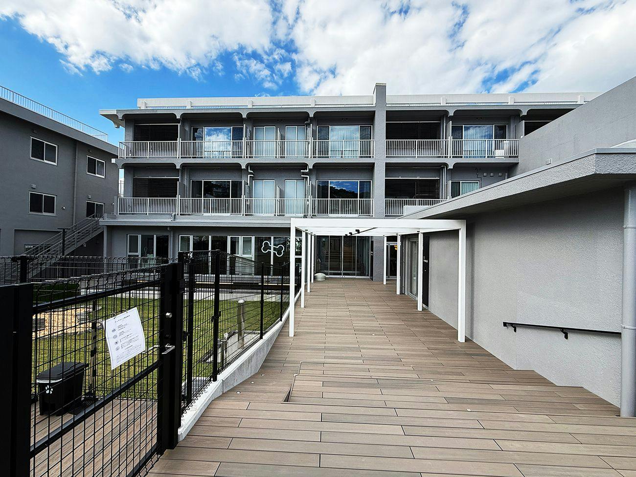 DOG HOTEL SHIRAHAMA/ドッグホテル白浜