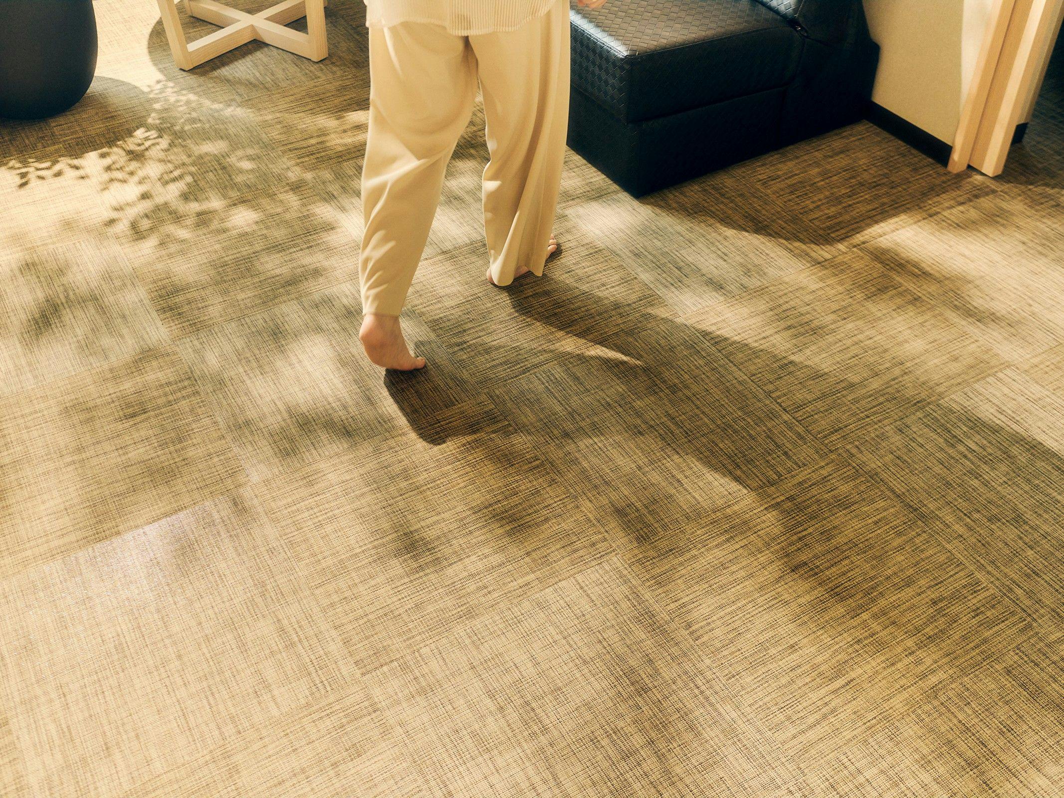 <Bilik> Selesa tanpa alas kaki