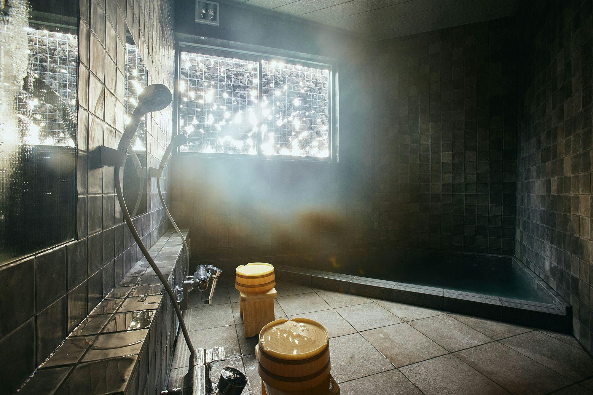 อาคารหลักสึจิยะ｜น้ำพุร้อนส่วนตัว