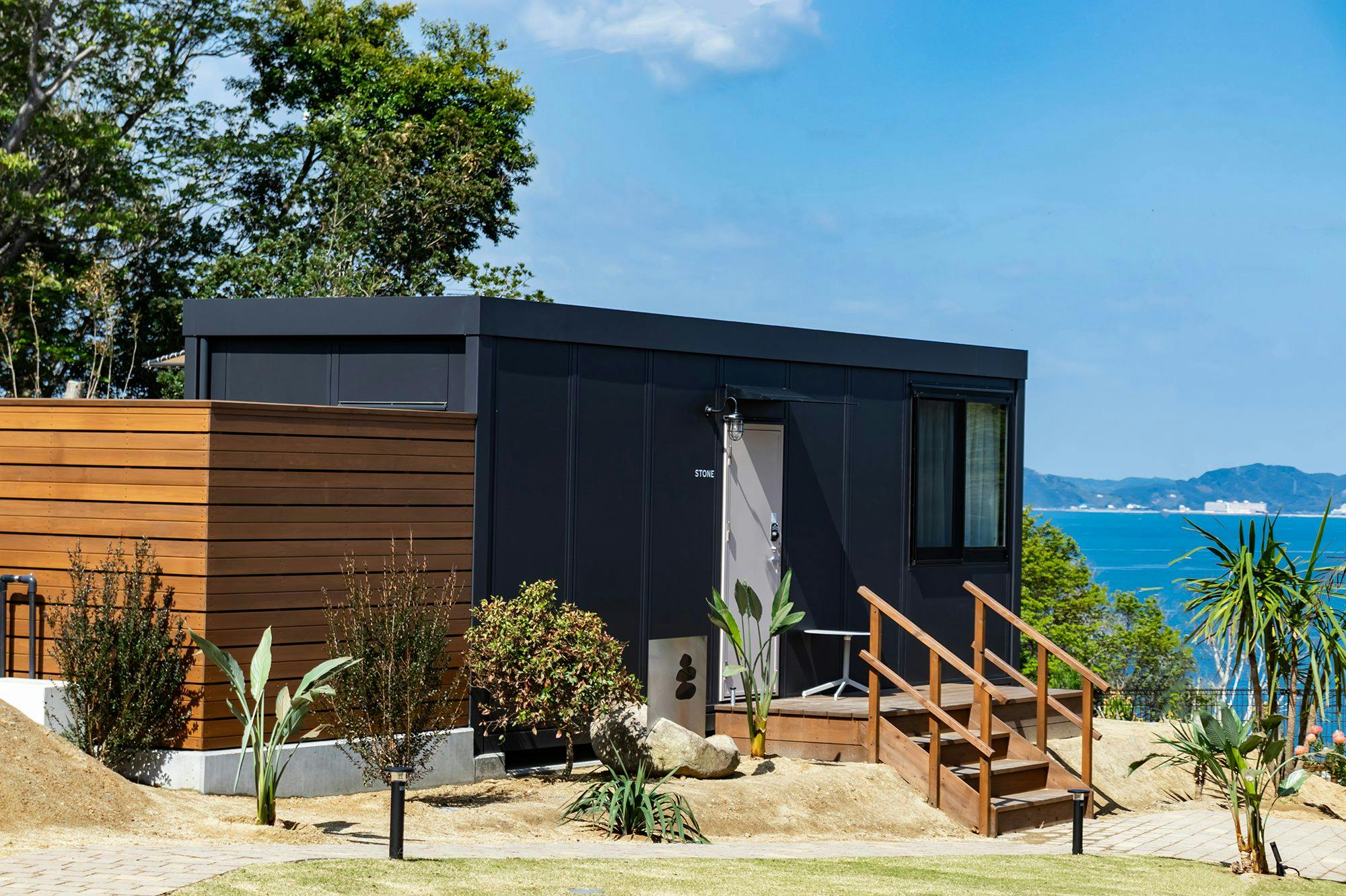 amarancia cottage hugging nature house