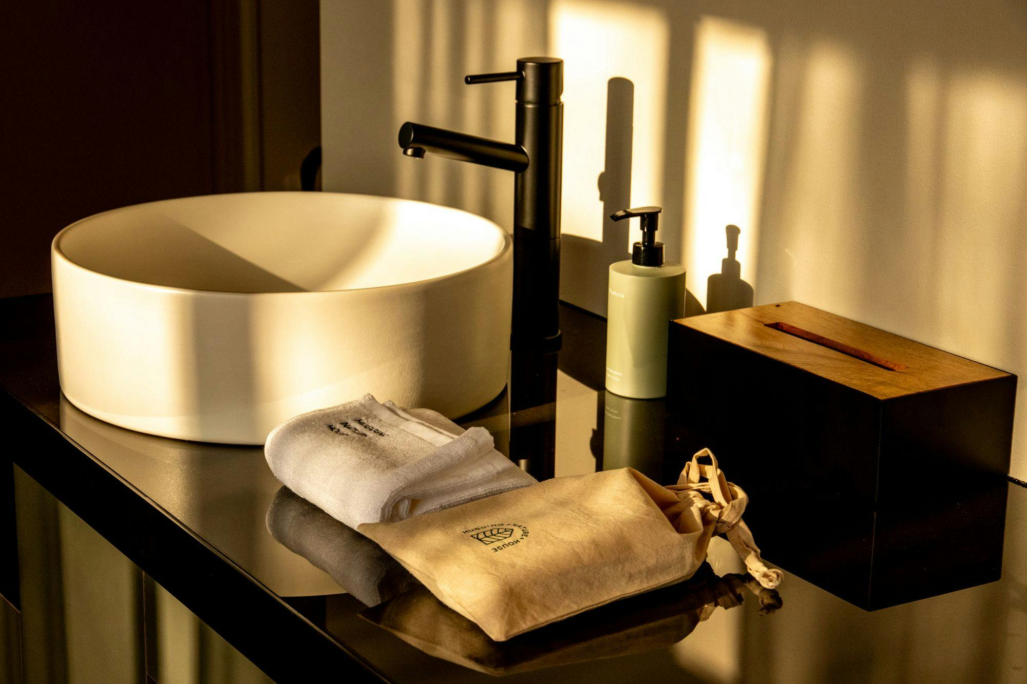 コテージ内の洗面スペース