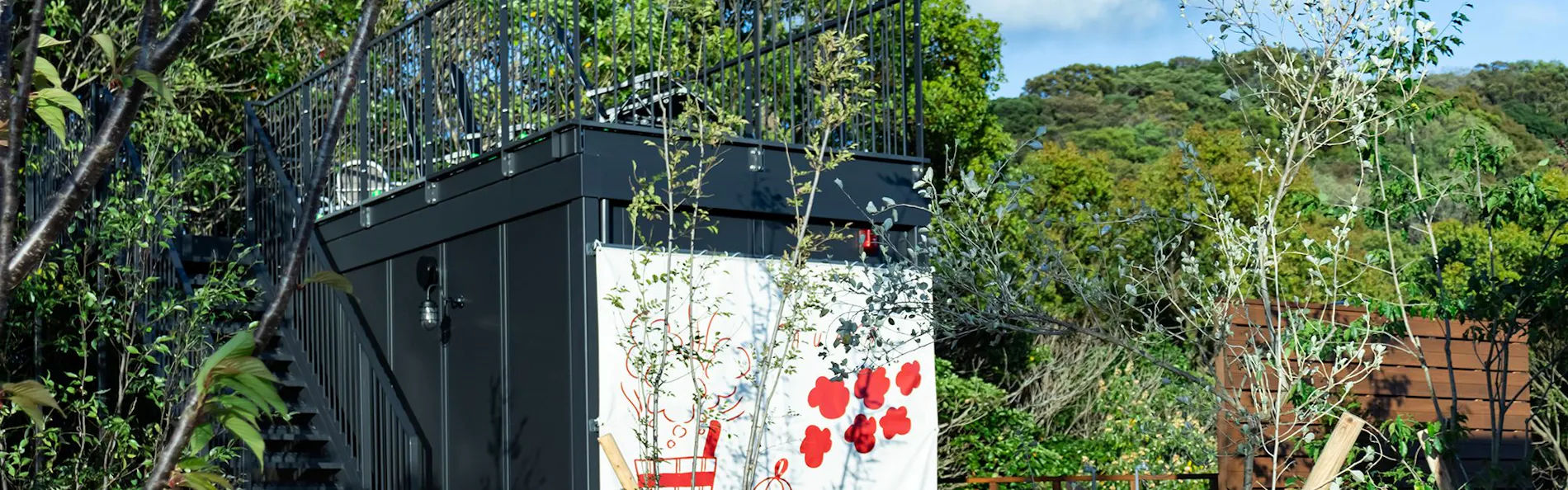 amarancia cottage hugging nature house